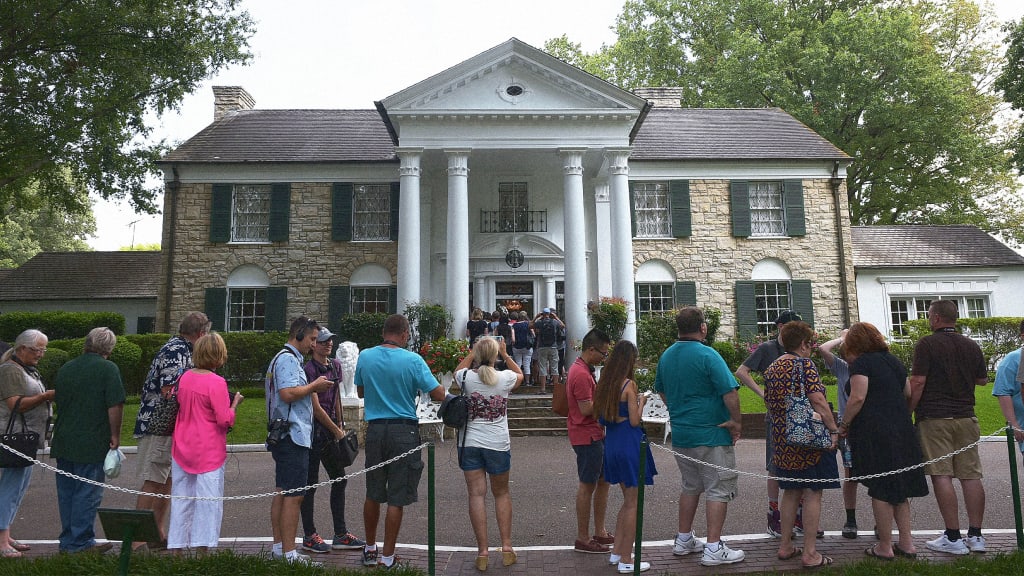 How Elvis Presley’s Graceland is a mood board of 1950s Americana that bridges cultural divides